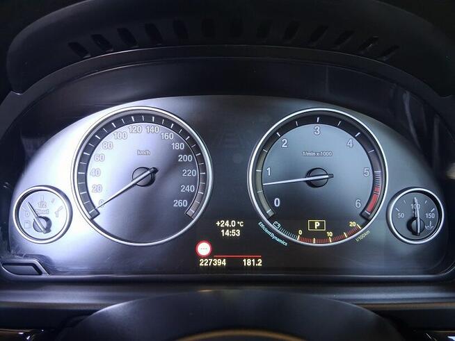 BMW Seria 5 530d 258KM Automat Panorama Skóra BiXenon Zareje