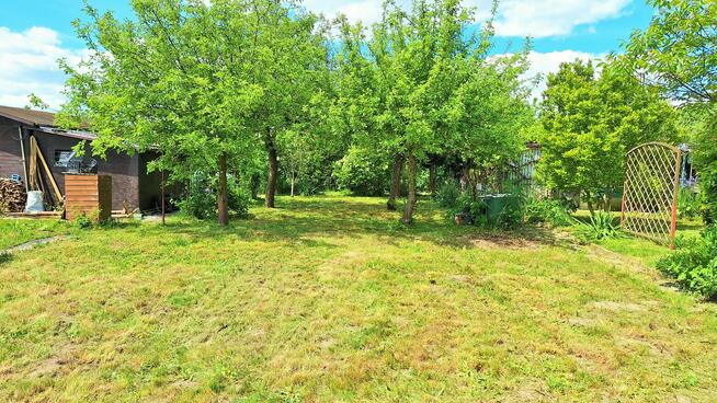 Sprzedam działkę rekreacyjną o powierzchni 400 m²