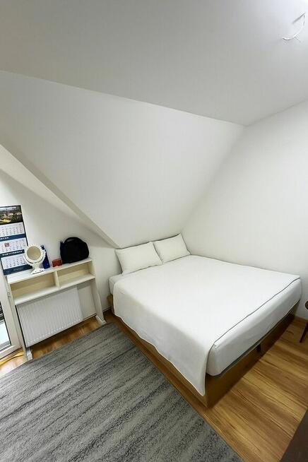 Na sprzedaż bliźniak o powierzchni 191 m², 13 pokoi Wrocław