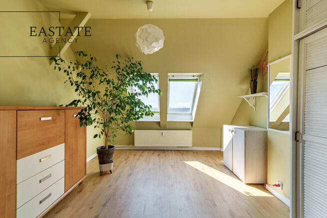 85m² na poddaszu | pracownia | biuro | przy metrze