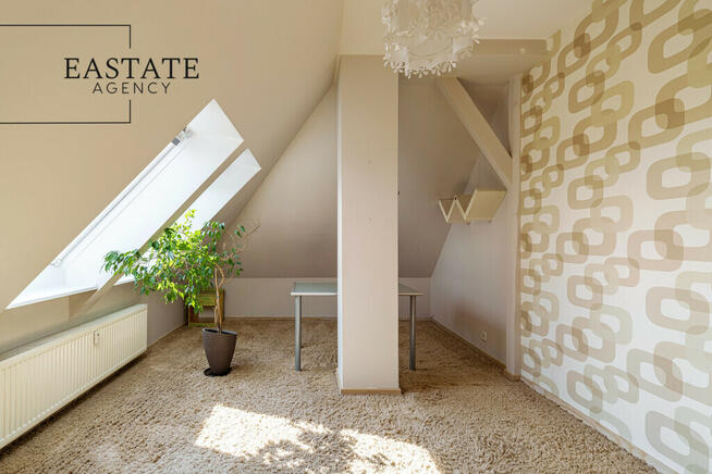 85m² na poddaszu | pracownia | biuro | przy metrze