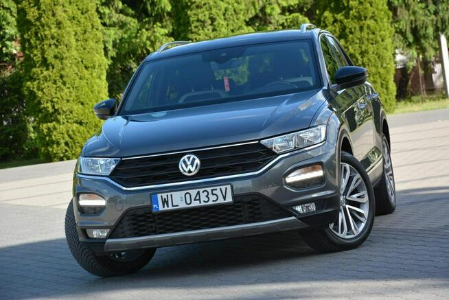 Volkswagen T-Roc Navi Radar ACC Front Assit Lane Assist Led Park Assist Hak ASO Alu18"