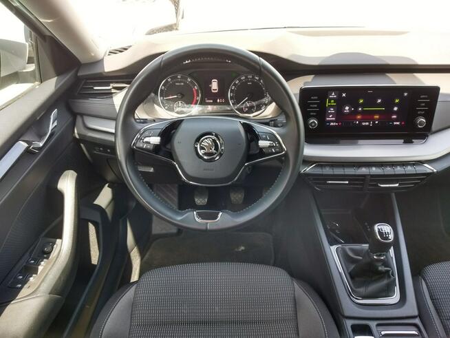 Škoda Octavia 1.5 TSI 150km ambition kamera led smartlink fv23%