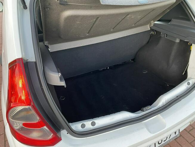 Dacia Sandero Niezawodna benzyna, niski przebieg, klimatyzacja, centr. zamek, isofix