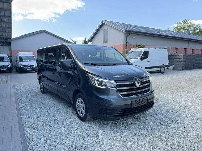 Renault Trafic long L2H1 brygadówka 9-osobowy 2,0 150KM pełna opcja 2023rok lift