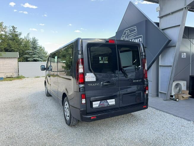 Renault Trafic long L2H1 brygadówka 9-osobowy 2,0 150KM pełna opcja 2023rok lift