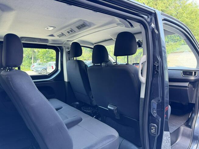 Renault Trafic long L2H1 brygadówka 9-osobowy 2,0 150KM pełna opcja 2023rok lift