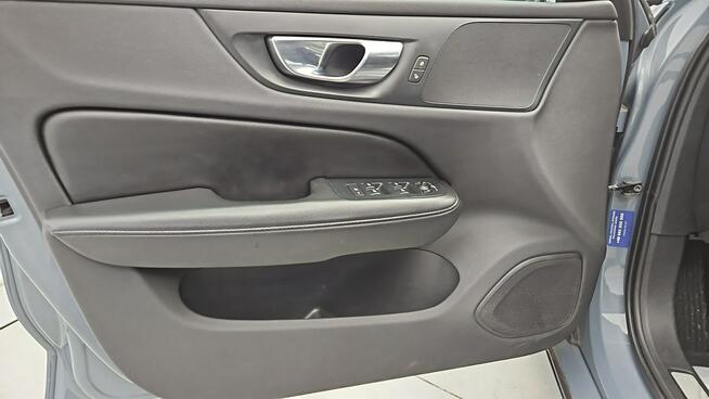 Volvo V60 B3 B Momentum Pro aut ! Z Polskiego Salonu ! Faktura Vat !
