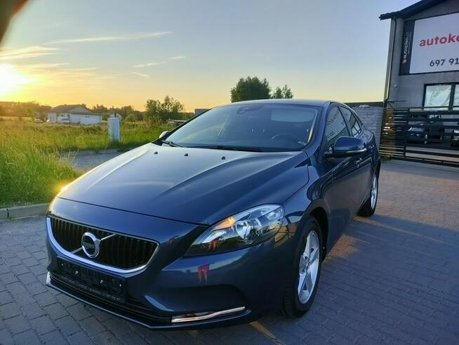 Volvo V40 2.0 D2 Momentum Automat Klimatyzacja PDC Nawigacja