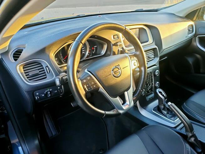 Volvo V40 2.0 D2 Momentum Automat Klimatyzacja PDC Nawigacja