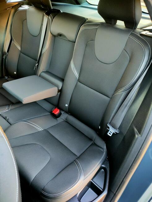 Volvo V40 2.0 D2 Momentum Automat Klimatyzacja PDC Nawigacja