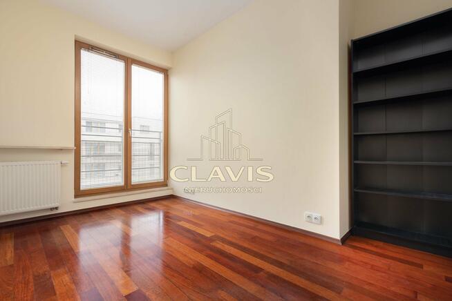 Komfortowy apartament w okolicy Centrum Biznesowego