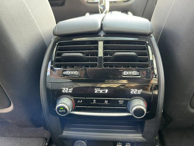 BMW 520 Mpakiet XDrive mHEV Skóra Kamera Pamięć Panorama HAK 190KM