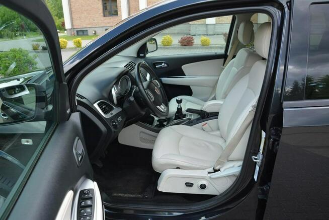 Fiat Freemont 2.0d(170KM) Manual Alpine 7-Foteli Navi Kamera KeylessGo Skóry Alu19"