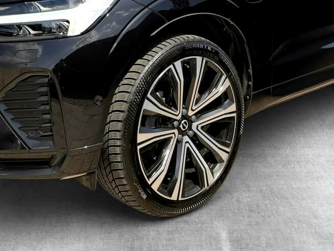 Volvo XC 60 RECHARGE panorama 4x4 kamery 360 acc blis PNEUMAT skora hak MAX OPCJA