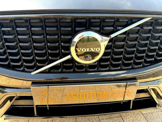Volvo XC 60 RECHARGE panorama 4x4 kamery 360 acc blis PNEUMAT skora hak MAX OPCJA