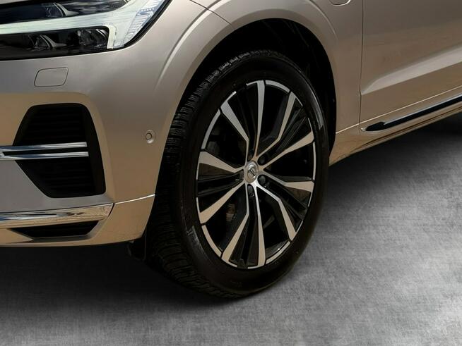 Volvo XC 60 RECHARGE panorama 4x4 kamery 360 acc blis head up skora hak MAX OPCJA