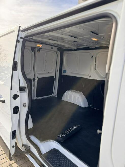 Renault Trafic 2.0dci 145ps Bezwypadkowy , wersja po liftingu,VAT-1