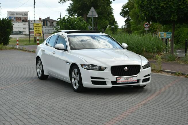 Jaguar XE 25T 2.0T 250KM 2018r. Skóra Panorama