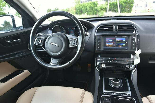 Jaguar XE 25T 2.0T 250KM 2018r. Skóra Panorama