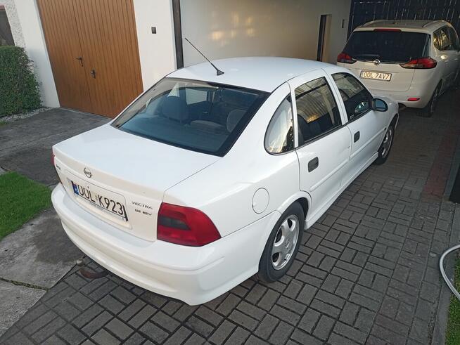 Opel Vectra B 1.8, benzyna, 115 KM
