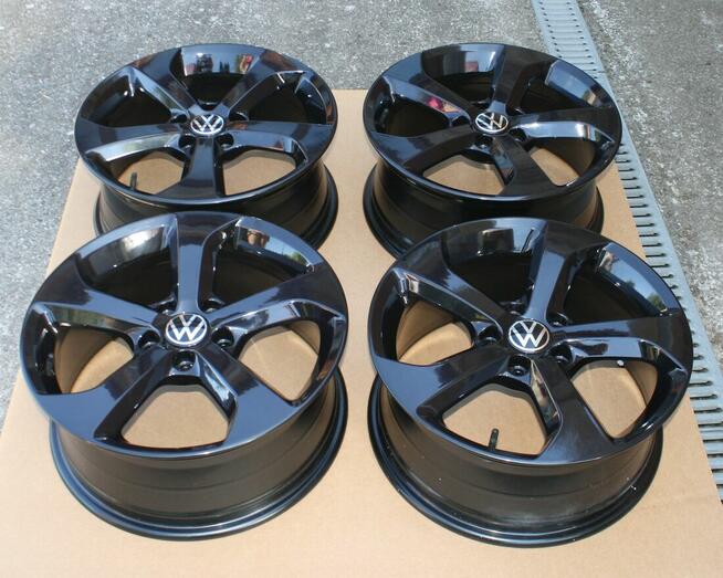 Golf V VI VII VIII Touran 5x112 17 Oryginał 5G0601025BG