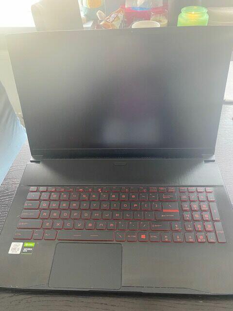 Laptop MSI używany sprzedam