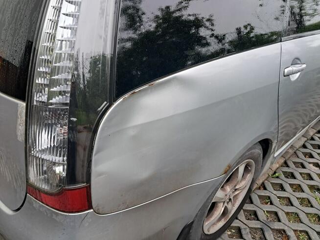 Mitshubischi grandis LPG 2004