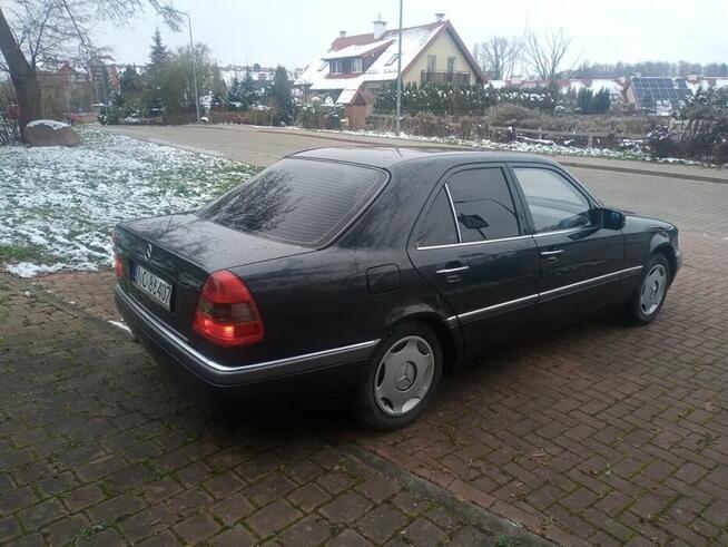 Merceses C klasa, sedan typ w202 OC zapłacone naRok.