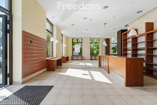 Lokal usługowy przy parku w centrum miasta