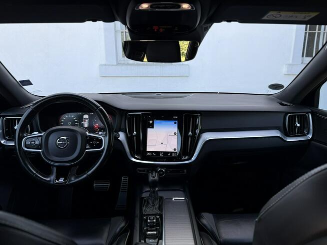 Volvo V60 2.0 190KM R-Design Serwis ASO 19" Pełny pakiet Bezwypadkowy