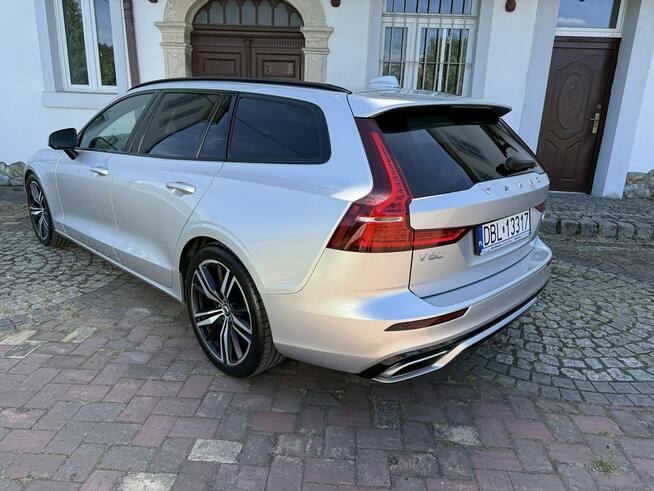 Volvo V60 2.0 190KM R-Design Serwis ASO 19" Pełny pakiet Bezwypadkowy
