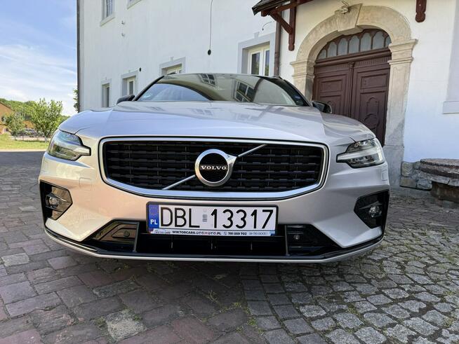 Volvo V60 2.0 190KM R-Design Serwis ASO 19" Pełny pakiet Bezwypadkowy