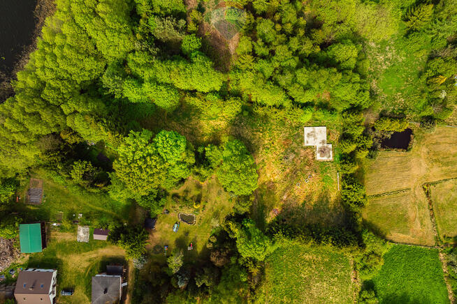 Działka 2166 m² z widokiem na jezioro i WZ
