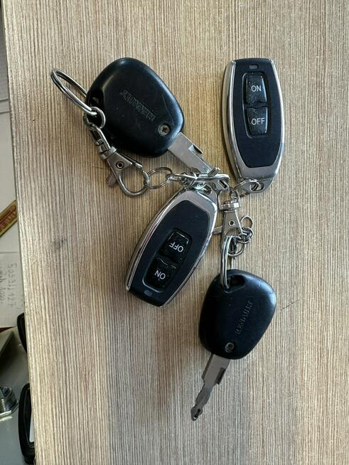 Renault Scenic Po liftingu, hak, alufelgi, 2 szyberdachy, klimatronik, przegl do 2027
