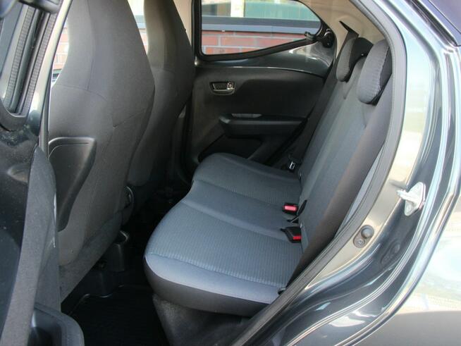Toyota Aygo Navi*Klimatronik*GrzaneFotele*Kamera*Esp*Led*BT*Alu*Android*GwarVGS