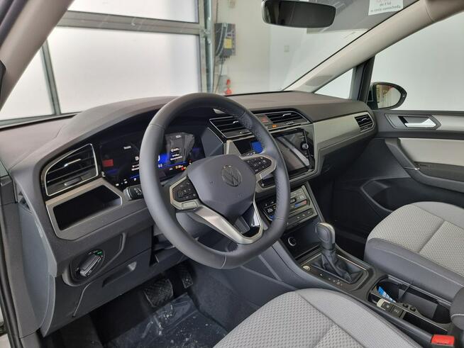 Volkswagen Touran Comfortline Plus 1.5 TSI 150 KM automat DSG Jasna tapicerka
