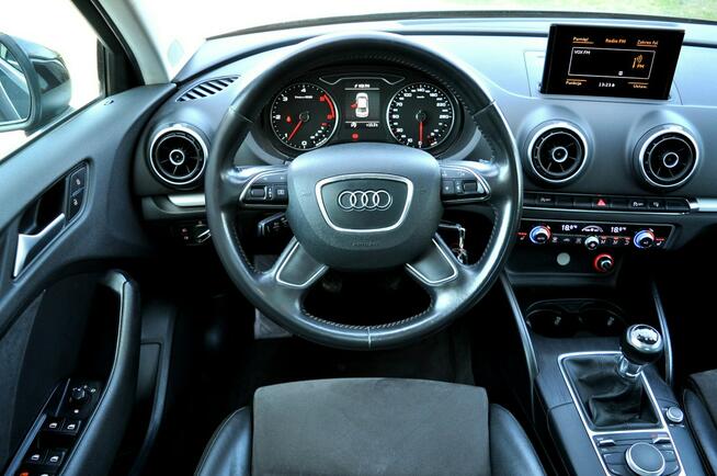 Audi A3 Xenon Ledy Alcantara Grzana Navi Panorama Dach Full Opcja