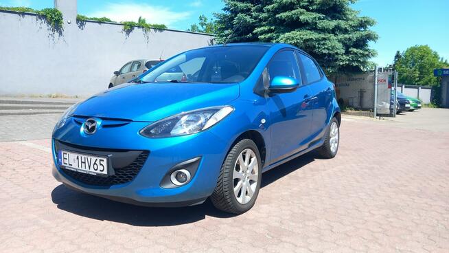 Mazda 2 1.4 75 kM, bogata wersja, pełen serwis