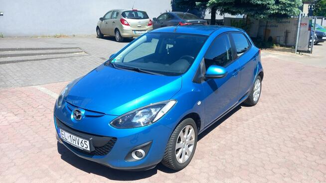 Mazda 2 1.4 75 kM, bogata wersja, pełen serwis