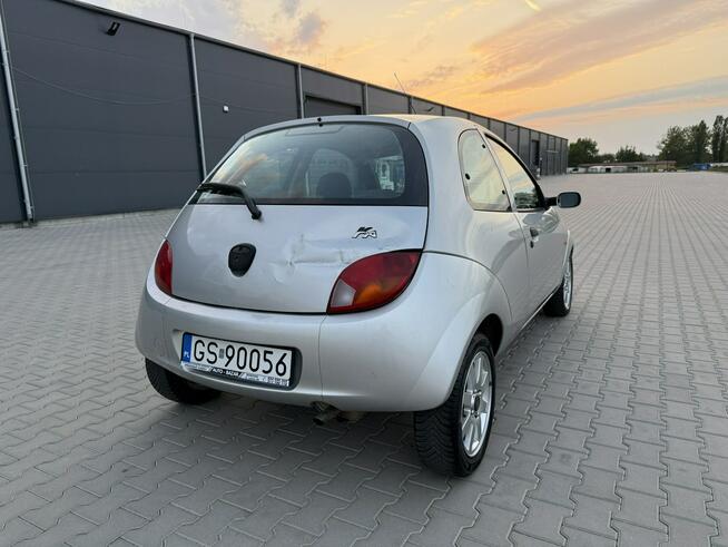 Ford KA 2001 1.3 benzyna 60km długie opłaty wielosezonowe opony