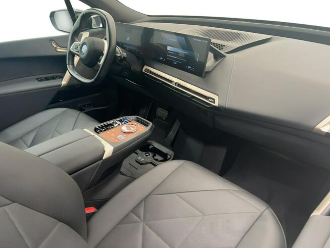 BMW iX xDrive40