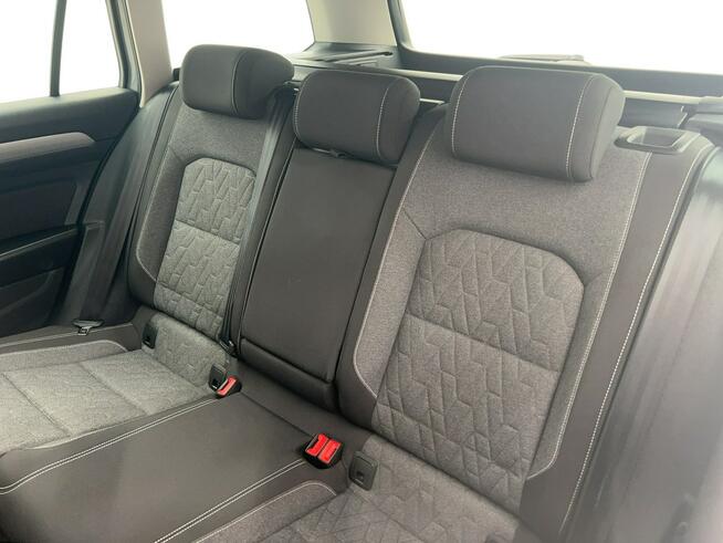 Volkswagen Passat 1.5 TSI EVO Business DSG Kombi