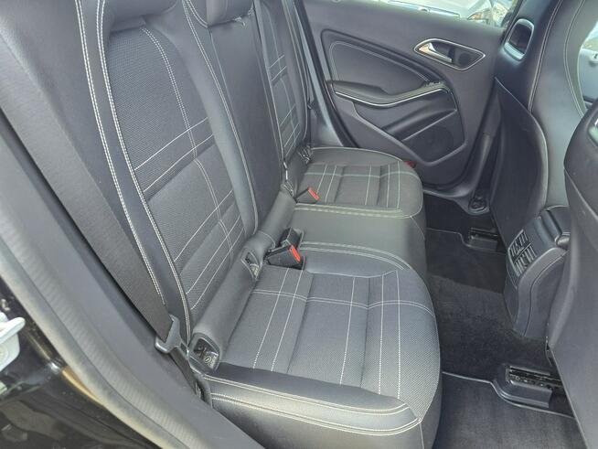 Mercedes CLA 180 177tys km.Piękny CLA,kamera,czarny sufit,pięknie utrzymany!