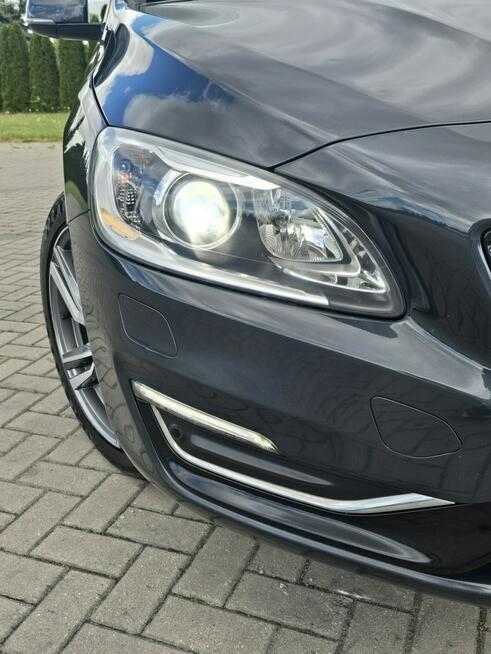 Volvo V60 2.4d5+Hybryda AWD.Plug-IN.Automat.AWD.Navi.Podg.Fotele.Bi-Xenon