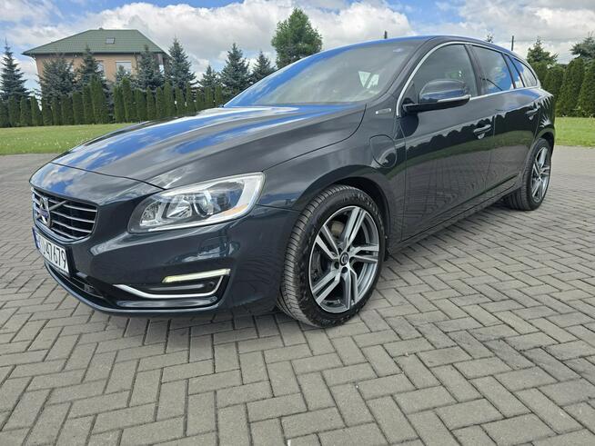 Volvo V60 2.4d5+Hybryda AWD.Plug-IN.Automat.AWD.Navi.Podg.Fotele.Bi-Xenon