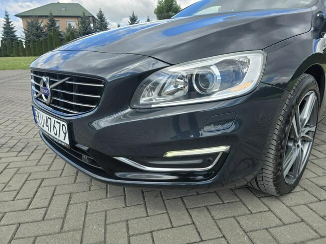 Volvo V60 2.4d5+Hybryda AWD.Plug-IN.Automat.AWD.Navi.Podg.Fotele.Bi-Xenon