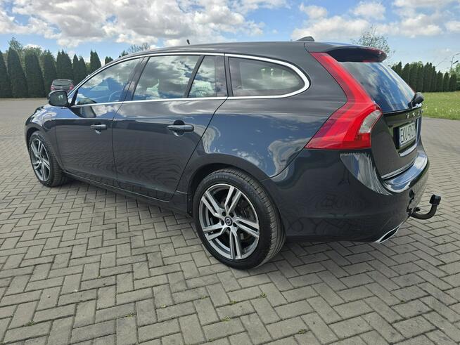 Volvo V60 2.4d5+Hybryda AWD.Plug-IN.Automat.AWD.Navi.Podg.Fotele.Bi-Xenon