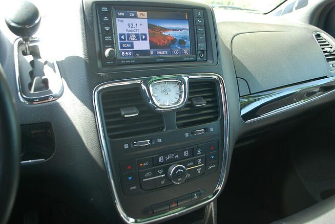 Lancia Voyager
