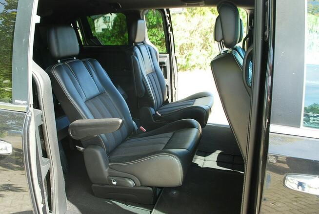 Lancia Voyager